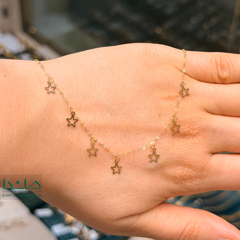 گردنبند پولکی ستاره - روی دست گردنبند پولکی ستاره - روی دست