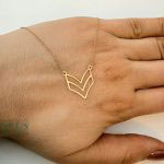 گردنبند متصل هندسی هفتی