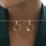 گردنبند نیمست طلا دایره پروانه و گل رز - مدل