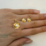 نیمست طلا مرواریدی طرح گل