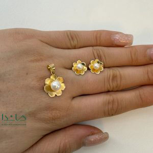 نیمست طلا مرواریدی طرح گل